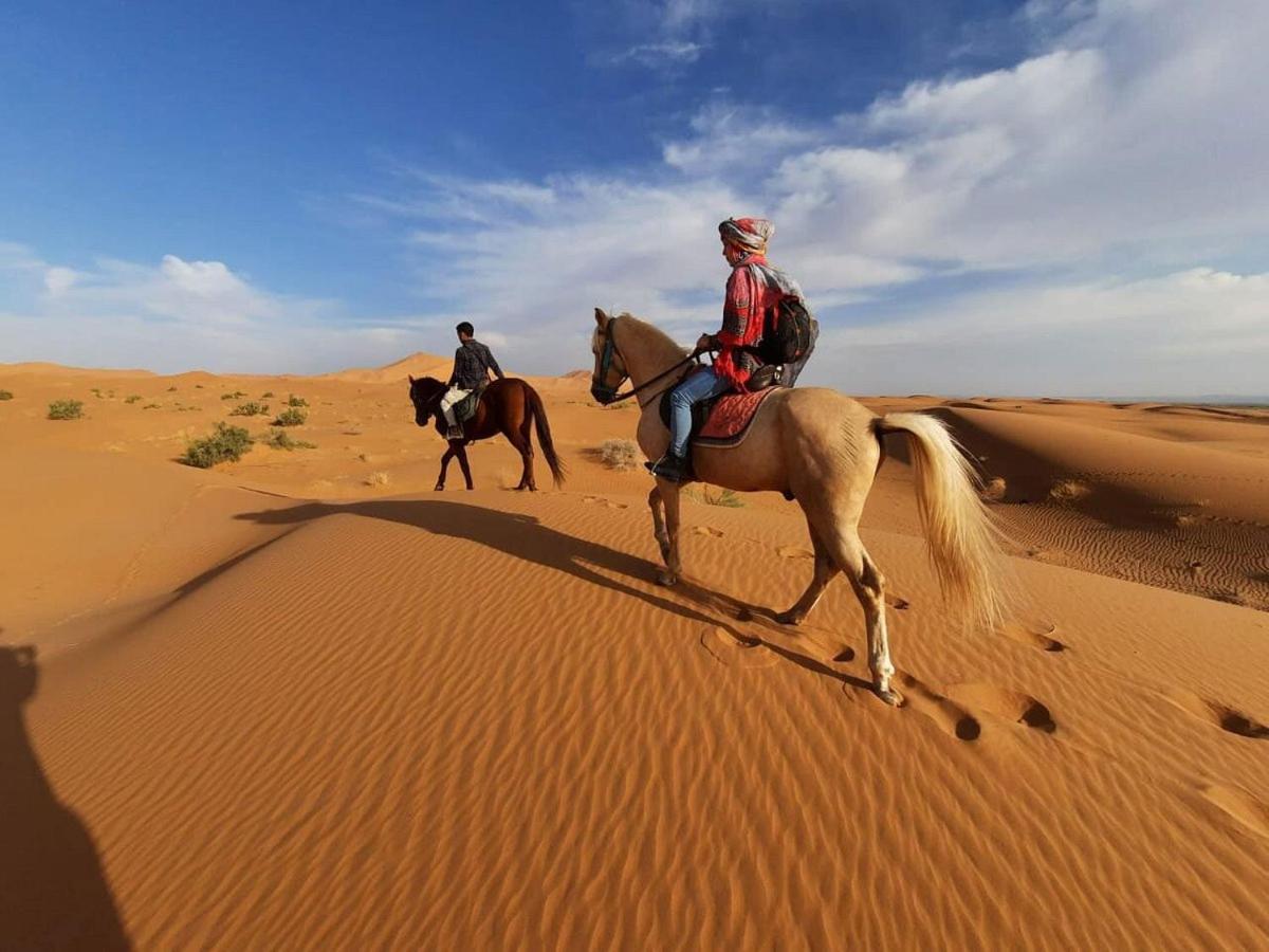 Riad Caravasar Мерзуга Екстер'єр фото